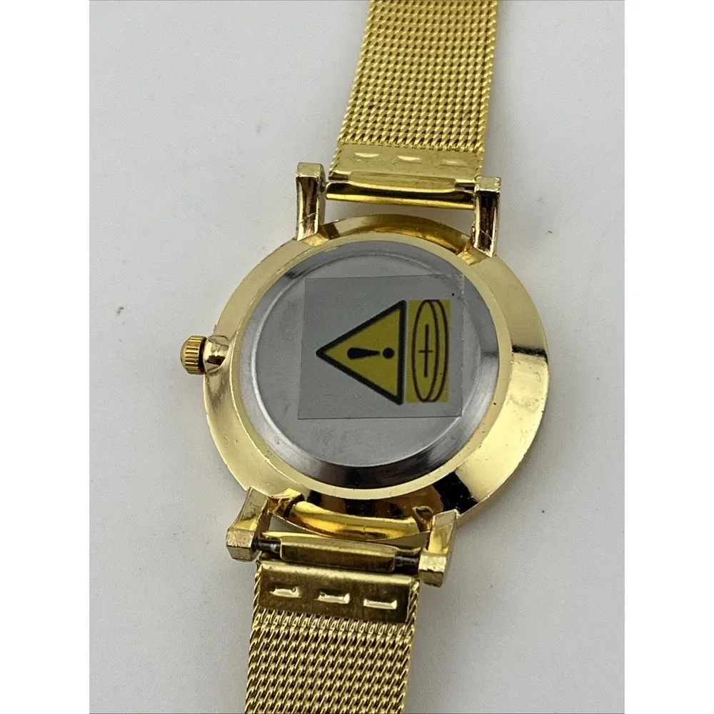 Soki‎ Watch Women 30mm Gold Case Mesh Metal Band- New Battery